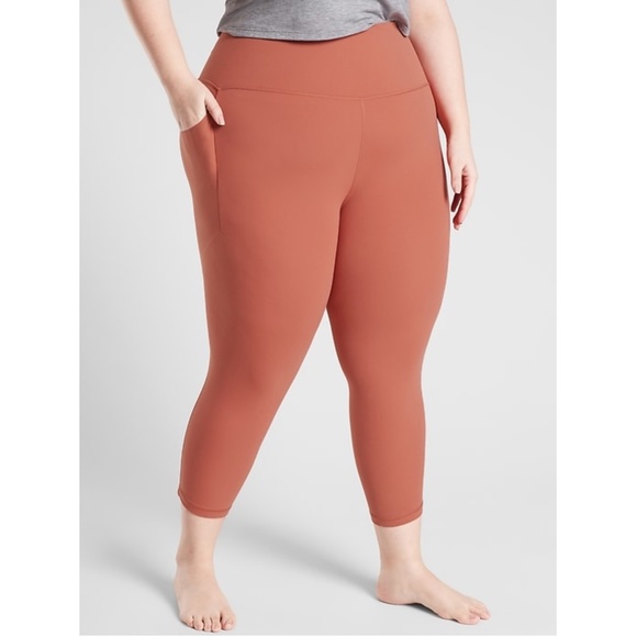 NWT Athleta Salutation Stash Pocket II Capri Black - Picture 7 of 9